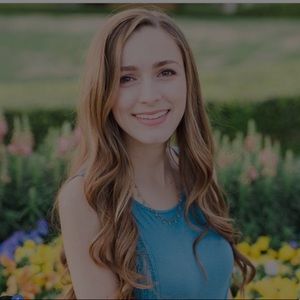 Meet your Posher, Riana